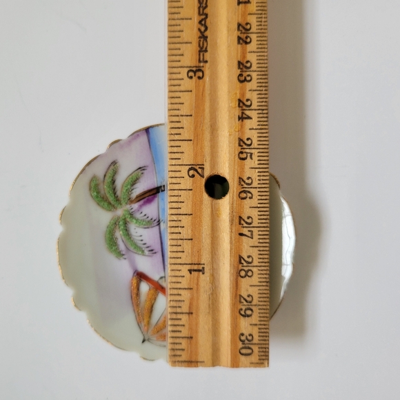 Polynesian Tiki Tea Cup, Saucer and Pot Island Beach Vintage Minature Souvenir. - Picture 8 of 11